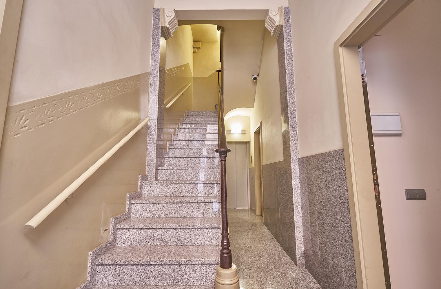 Barcelona Sants Station Apartments Exterior photo